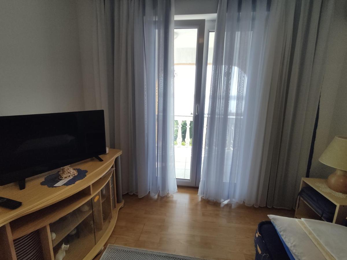 Apartment Panaramico Superior Apartments Lili With Sea View In Dramalj